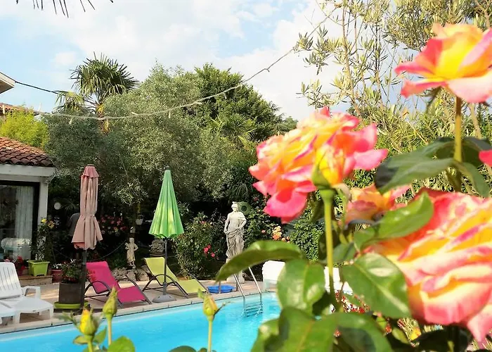 게스트하우스 L'hermine Occitane 4*